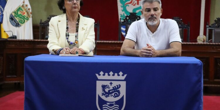 El concejal David Hernández presentó la primera comunidad energética de Puerto de la Cruz (I)