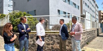 El Gobierno de Canarias invierte más de 3,2 millones de euros en la rehabilitación energética de 110 viviendas en Tenerife 2