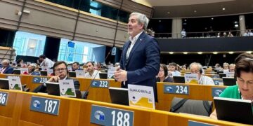 El Comité de las Regiones debate en Tenerife cómo los territorios abordan la atención de menores migrantes