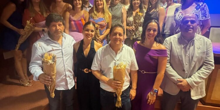 La Gerencia de Servicios Sanitarios de Fuerteventura homenajea a los médicos residentes que culminan su formación