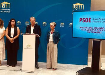El PSOE denuncia el fracaso del Gobierno de Clavijo tras dos años de “abandono social, más desigualdad y más ineficacia”