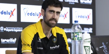 El exterior Joan Sastre renueva por dos años en La Laguna Tenerife