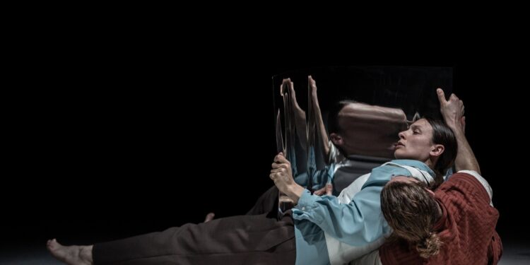 ‘La mecànica de l’infortuni’, danza que explora en el Guiniguada la resiliencia del ser humano