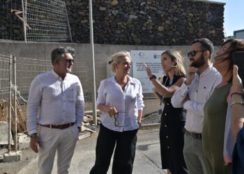 Esther Monzón visita las obras de ampliación del Hospital Nuestra Señora de los Reyes