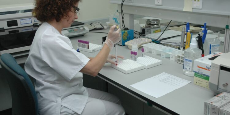 La Fundación Instituto de Investigación Sanitaria de Canarias destina 120.000 euros a intensificación investigadora