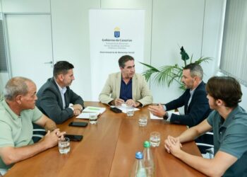 Reunión mantenida entre ayuntamiento, viceconsejería y asociacion canario marroquí