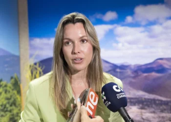 El Gobierno de Canarias confía en recibir en breve del Estado los fondos por la gratuidad de las guaguas