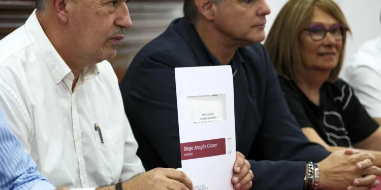 El alcalde de Firgas defiende el documento suscrito por el grupo de gobierno ante notario