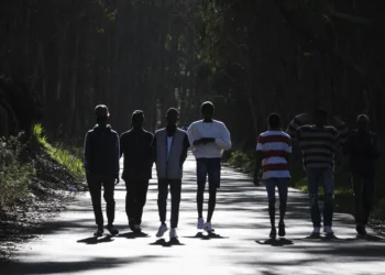 Cincuenta chicos mayores de 16 años, primeros solicitantes de asilo transferidos al Estado
