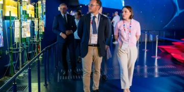 Un delegación canaria visita Okinawa para estrechar lazos sobre sostenibilidad e innovación