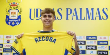 Recoba pretende mejorar la carrera de su padre y devolver a la UD Las Palmas a Primera