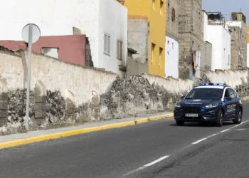 Caso de la joven quemada en Las Palmas: prisión por riesgo de fuga, dudas y un testigo enemistado