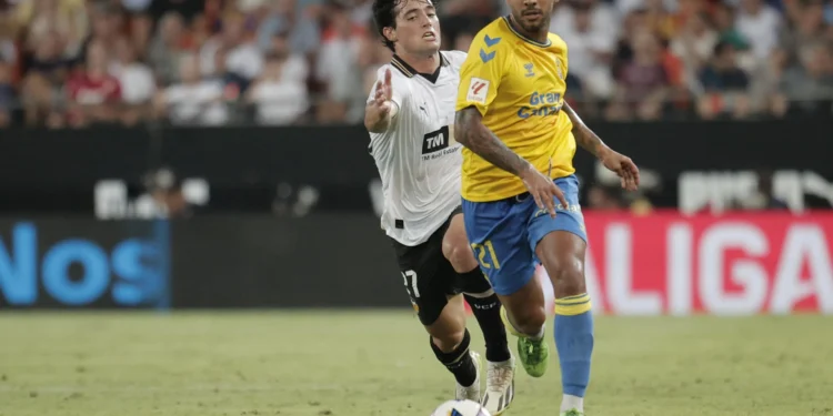 Jonathan Viera regresa a la UD Las Palmas con contrato por una temporada