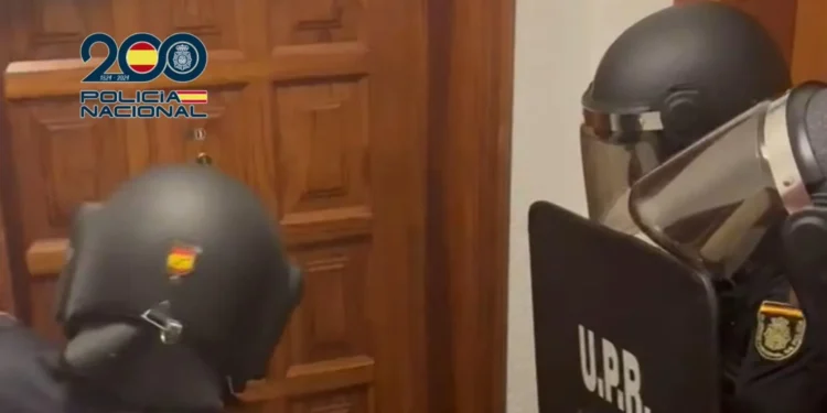 Desarticulado un grupo criminal que explotaba sexualmente a mujeres venezolanas en Tenerife