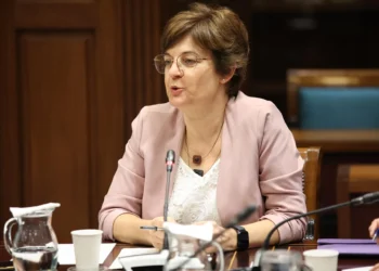 Amnistía avisa de graves fallos que vulneran derechos de menores en macrocentros canarios