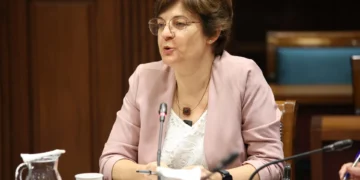 Amnistía avisa de graves fallos que vulneran derechos de menores en macrocentros canarios