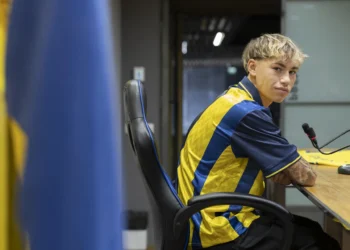 Adam Arvelo llega a la UD Las Palmas para aportar «sangre joven» y «descaro» al ataque