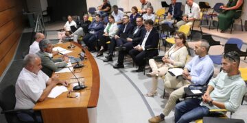 El Gobierno reúne a productores, importadores y supermercados para impulsar la comercialización de papa local