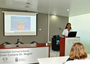 El Aula de Pacientes del Hospital Doctor Negrín retoma la actividad en septiembre con más de 40 charlas