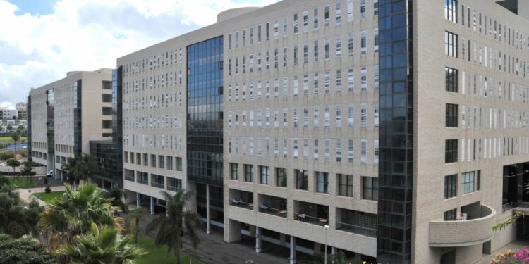 El Hospital Doctor Negrín forma a alrededor de un millar de alumnos en prácticas durante 2024