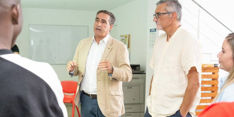 Casi medio millar de menores migrantes reciben formación para el empleo como vía para evitar su exclusión social