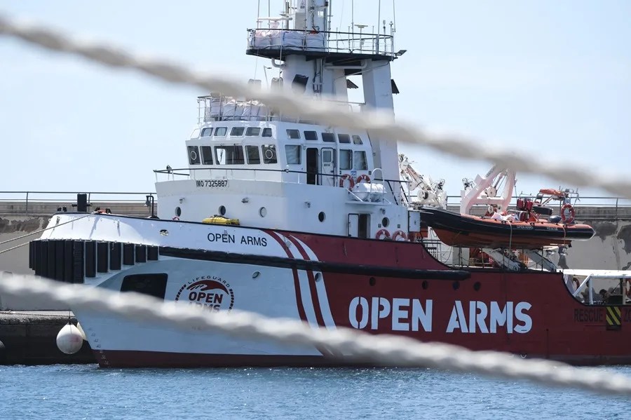 open-arms-vox Abascal barco Open Arms