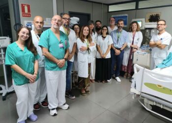 El HUC realiza su primera sesión de fotoaféresis