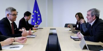Canarias plantea a la UE un despliegue “significativo” de Frontex en las islas con medios aéreos y marítimos