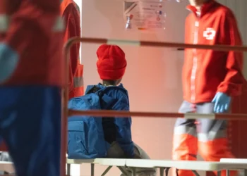 Los primeros traslados de menores migrantes de Canarias a la Península comenzarán el lunes