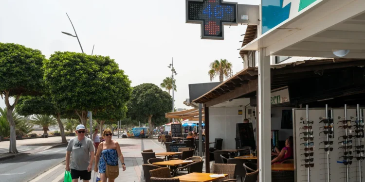 Atribuyen a las altas temperaturas 51 muertes en Canarias en lo que va de verano