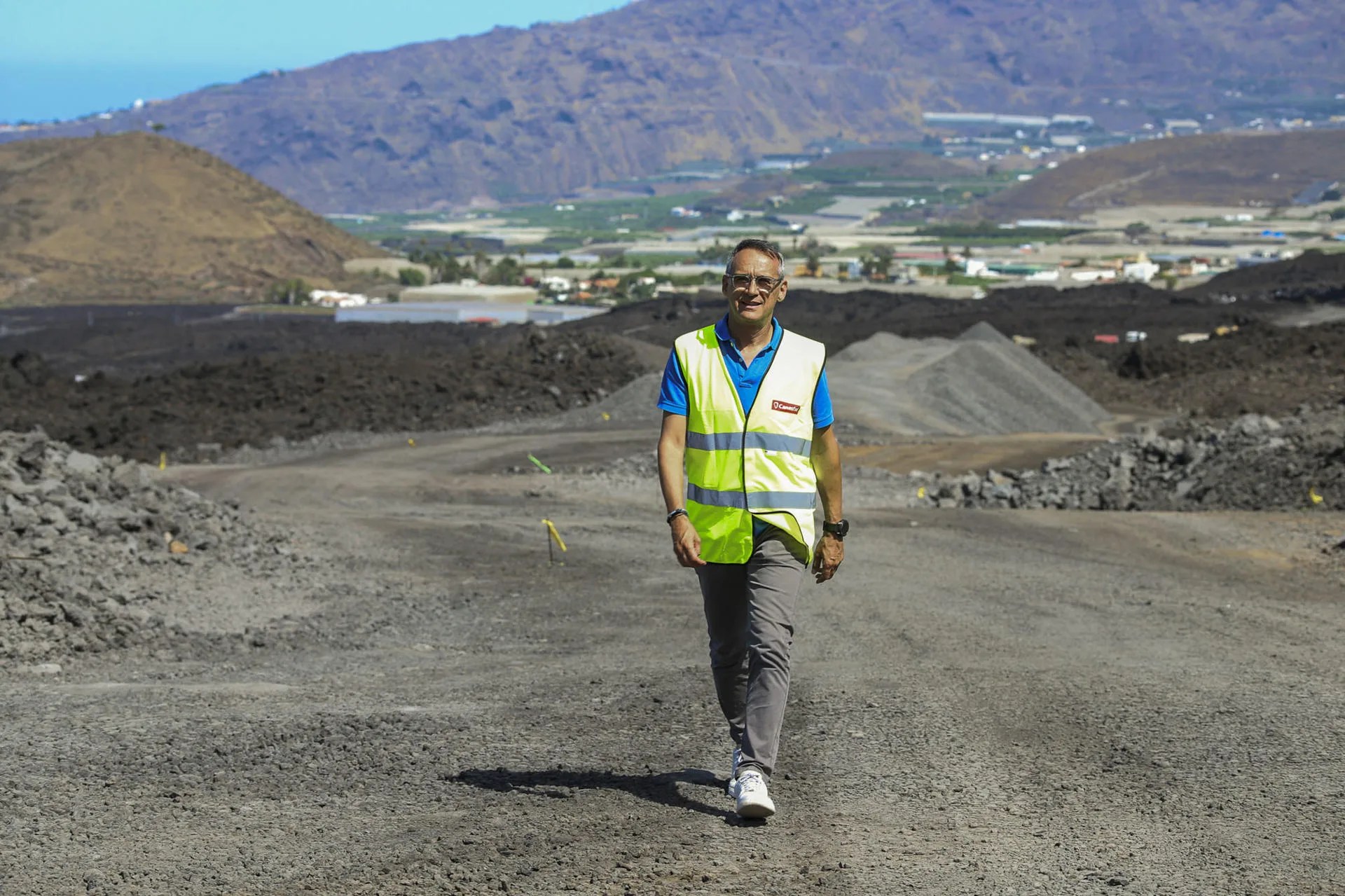 rss-efe9f72e0fffb758b27e6234833ede22642b98b3497w El alcalde de Los Llanos de Aridane, Javier Llamas (Coalición Canaria), ha señalado que la reconstrucción del municipio tras la erupción del volcán Tajogaite se encuentra en un punto decisivo, ya que la continuidad de las obras depende de la firma de un segundo convenio con el Estado. EFE/Luis G Morera