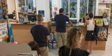 AMPAs: El sistema educativo no es gratuito por los gastos de inicio de curso y los copagos