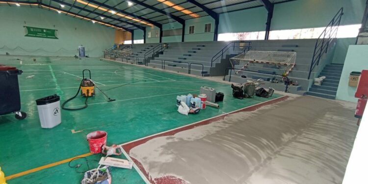 Trabajos de renovación del pavimento de la pista principal del Leoncio Castellano Tamaraceite