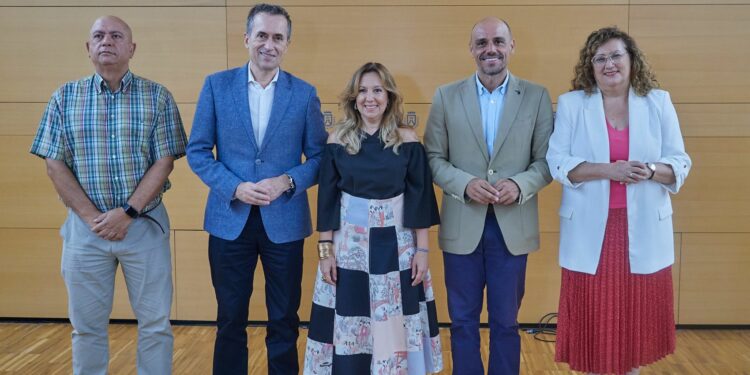 Gobierno de Canarias y Cabildo de Tenerife suscriben un convenio para reforzar la ciberseguridad