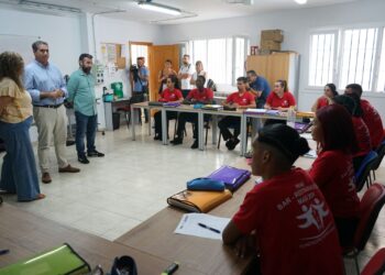 Más de 300 jóvenes extutelados han recibido formación y orientación laboral a través del proyecto Main T’Acompaña