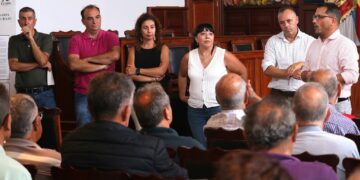 010925 Reuni�n con viticultores plaga filoxera (2)