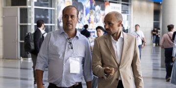 Cabello anima a las empresas canarias a aprovechar la estrategia de internacionalización del Gobierno