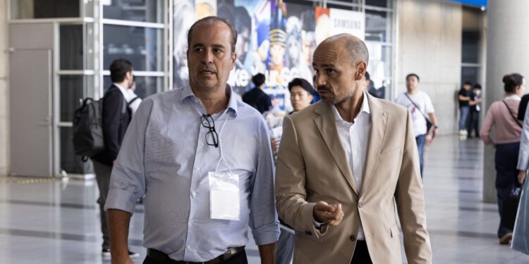 Cabello anima a las empresas canarias a aprovechar la estrategia de internacionalización del Gobierno