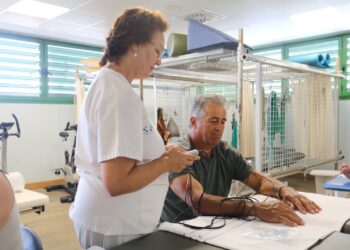 Los fisioterapeutas del Hospital Molina Orosa han realizado cincuenta mil tratamientos a lo largo de este año