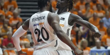 Real Madrid-Tenerife y Unicaja-Valencia, semifinales de la Supercopa de baloncesto