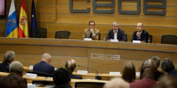 Canarias quiere ser una plataforma de oportunidades y de lanzamiento de inversiones españolas hacia África