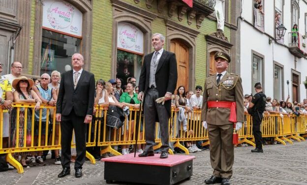 Cerca de 300.000 personas acuden a Teror con motivo de la festividad de la Virgen del Pino
