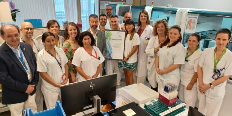 El Laboratorio Central del HUC obtiene la certificación de “Laboratorio Verde” de la Federación Europea de Labora