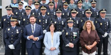 Darias destaca el papel de la Policía Local en un nuevo modelo de ciudad más próximo a la ciudadanía 3