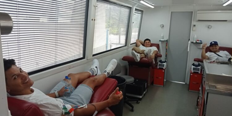 Hemodonación y Hemoterapia despliega una unidad móvil en el distrito de Tamaraceite