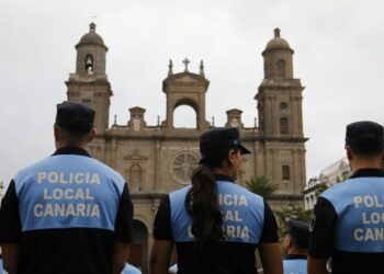 El Ayuntamiento concede 28 medallas al mérito policial a agentes y colaboradores por su labor y trayectoria