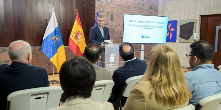 Manuel Domínguez anuncia un programa de impulso de los mercados tradicionales dotado con 4,1 millones