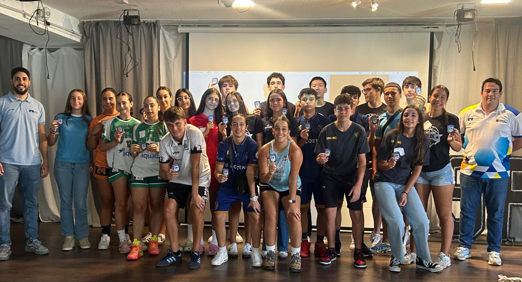 foto-accion-capitanes-en-baloncesto-del-proyecto-ganar-6-1024x553-1