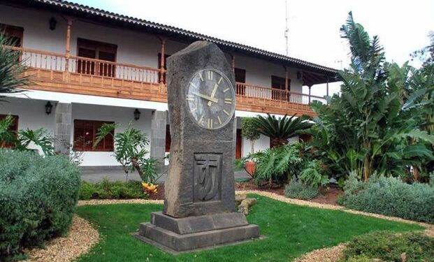 fachada ayuntamiento de tacoronte.JPG