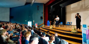 Más de seiscientos docentes se reúnen en Tenerife y Gran Canaria para hablar de robótica e inteligencia artificial